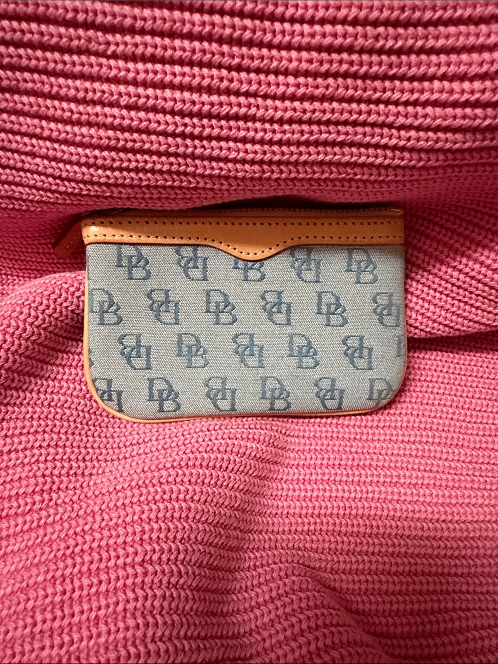 Dooney & Bourke Blue Logo Coin/Card Holder Tan Trim